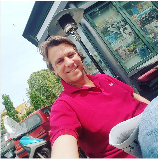 Il giornalista scherza sulla chiusura della trasmissione che ha condotto. (Foto Instagram)