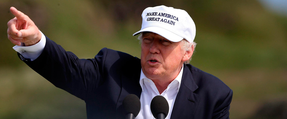 Trump: contro i terroristi tutti i mezzi leciti, anche il waterboarding (video)