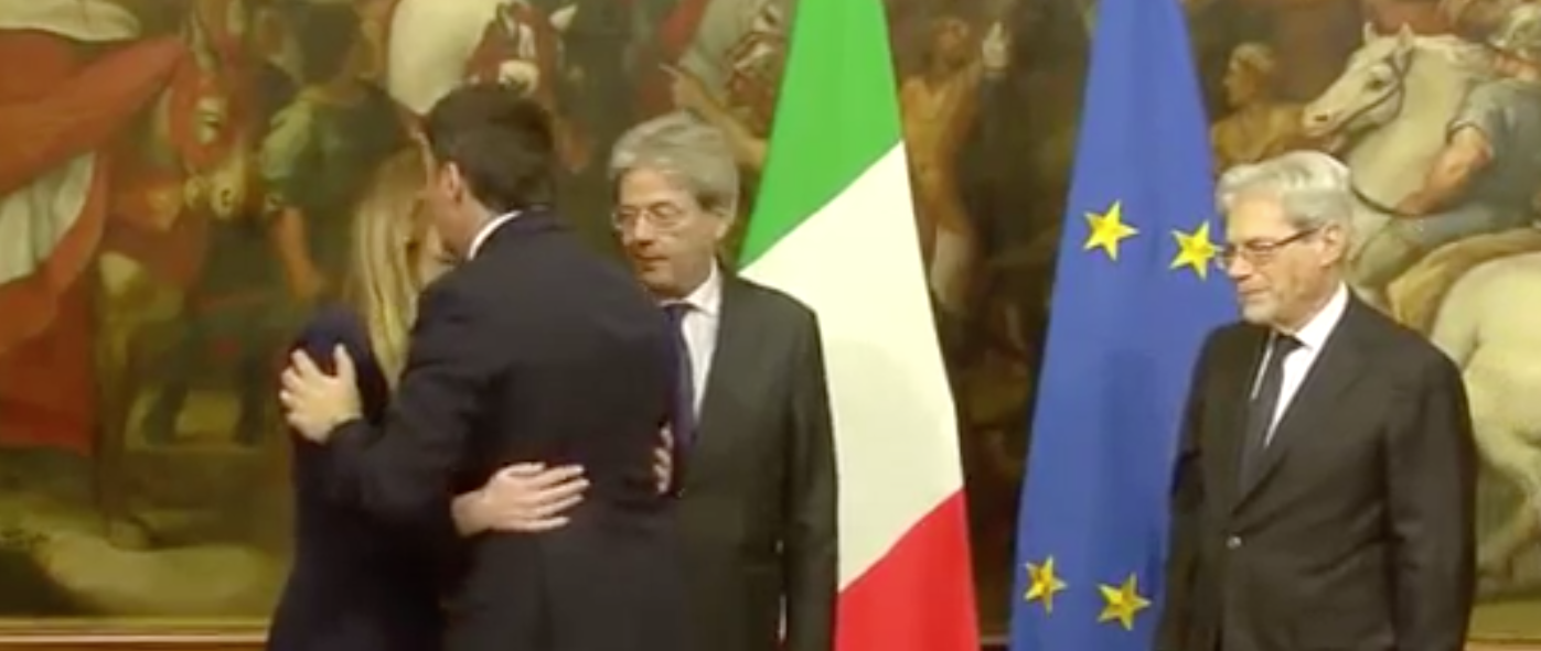 bacio renzi boschi