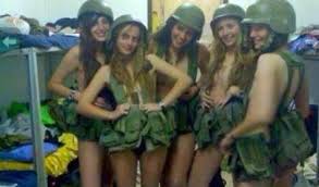 Usa, marines nude su Facebook: e il Pentagono apre un’inchiesta