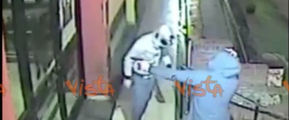 Colpirono Comuni ed Equitalia: a Napoli 4 arresti per «eversione» (video)