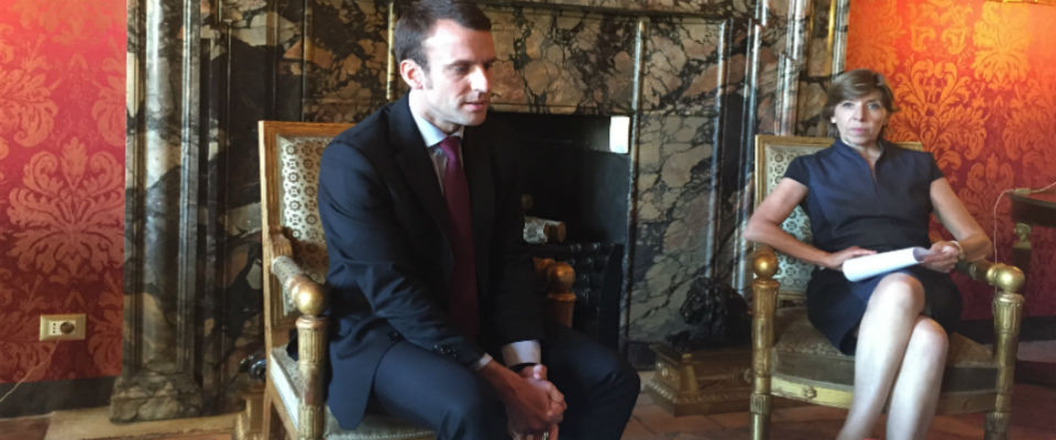 La sinistra in ginocchio da Macron: «È meglio di Napoleone III»
