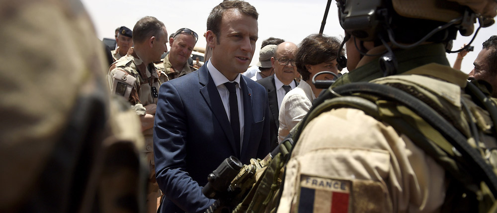 Forza Italia: governo italiano inetto, Macron ci sta scippando la Libia