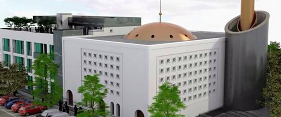 Sesto, prima mossa del sindaco di centrodestra: la moschea non si fa più