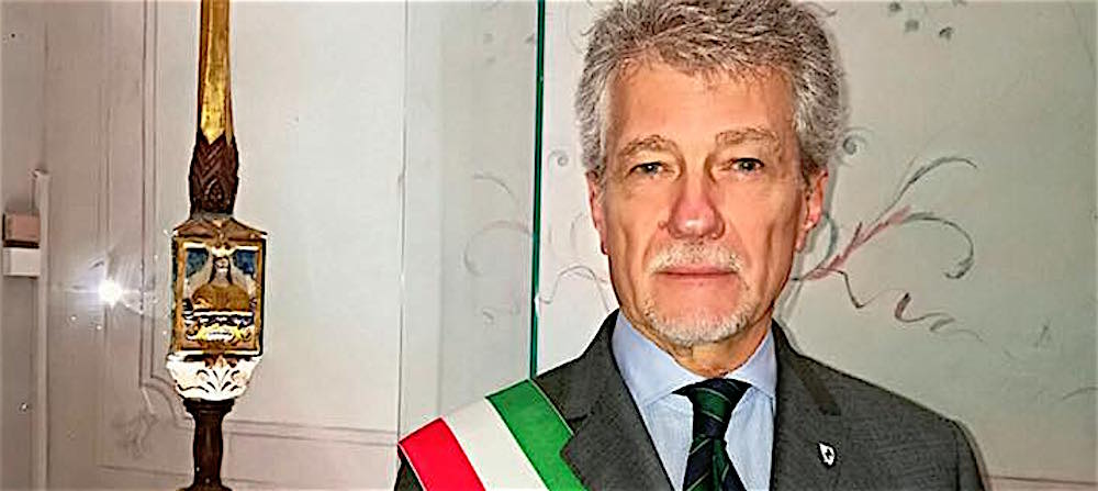 Clandestini, il sindaco di Arezzo Ghinelli: è saltato il modello toscano