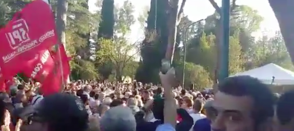Latina contesta la Boldrini. Fischi e slogan per lady Resistenza (video)