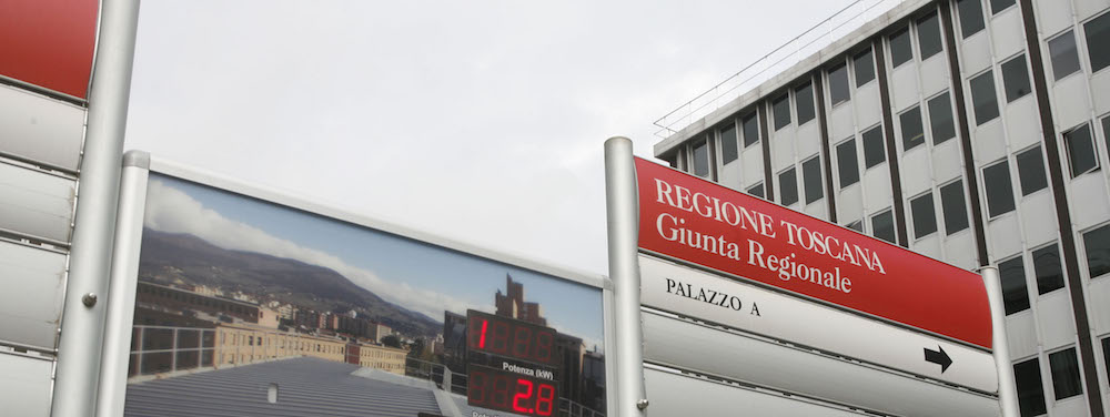 Fratelli d’Italia denuncia: “In Toscana altri regali alle cooperative rosse”