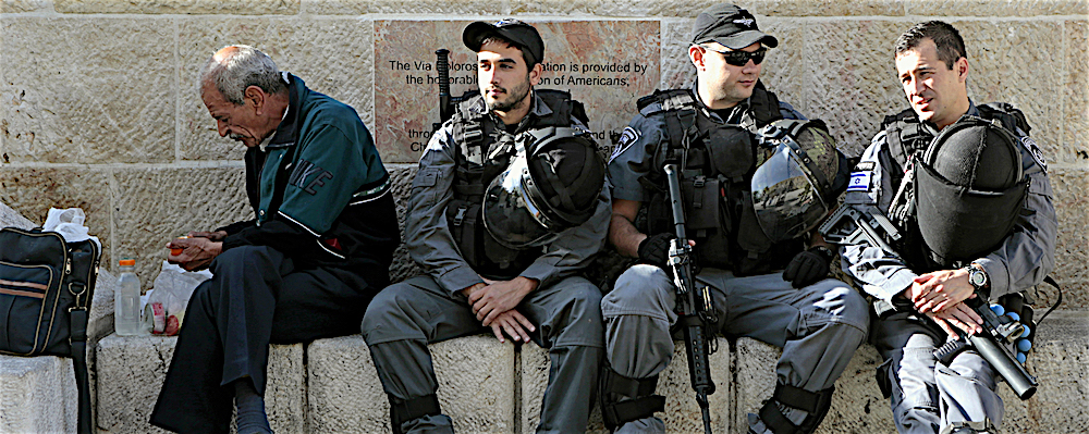 Gerusalemme, controlli drastici. Hamas: la situazione può precipitare