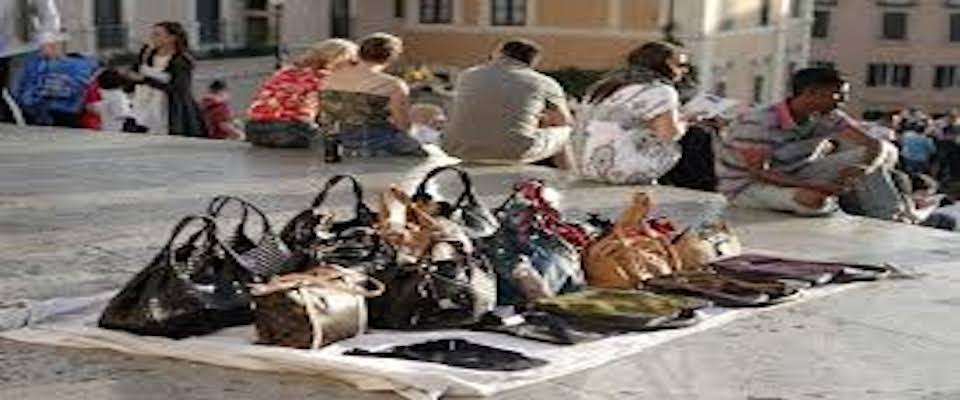 Venezia, 20 immigrati fermati in una operazione anti-contraffazione