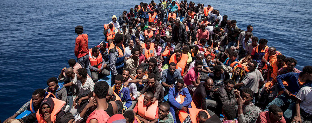 Sondaggio immigrazione: solo i giovani italiani credono nella Ue…