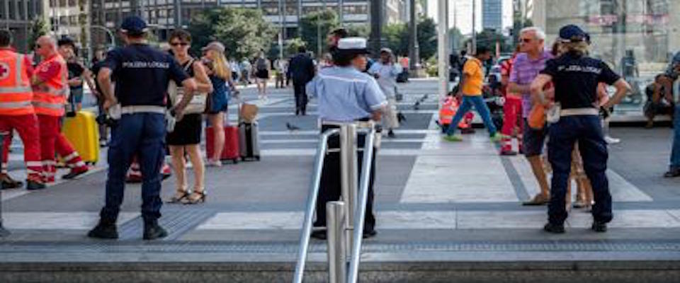 Milano, accoltella un giovane in stazione: fermato immigrato africano irregolare