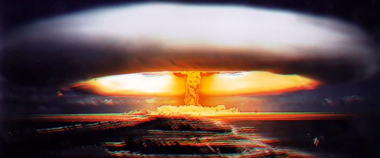 Arriva La Bomba Che Scoppia E Rimbomba