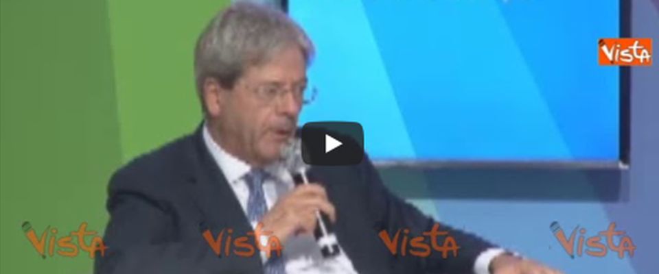 Gentiloni spiazza il Pd: «Inaccettabile screditare le istituzioni» (video)