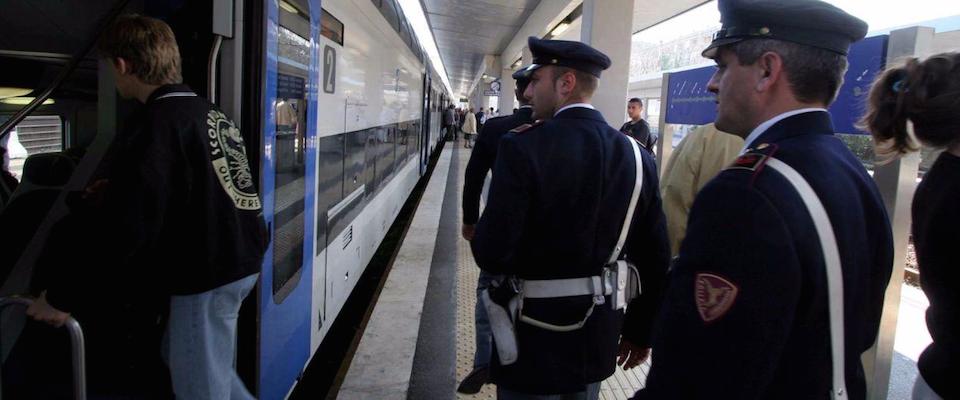 africani treno polizia