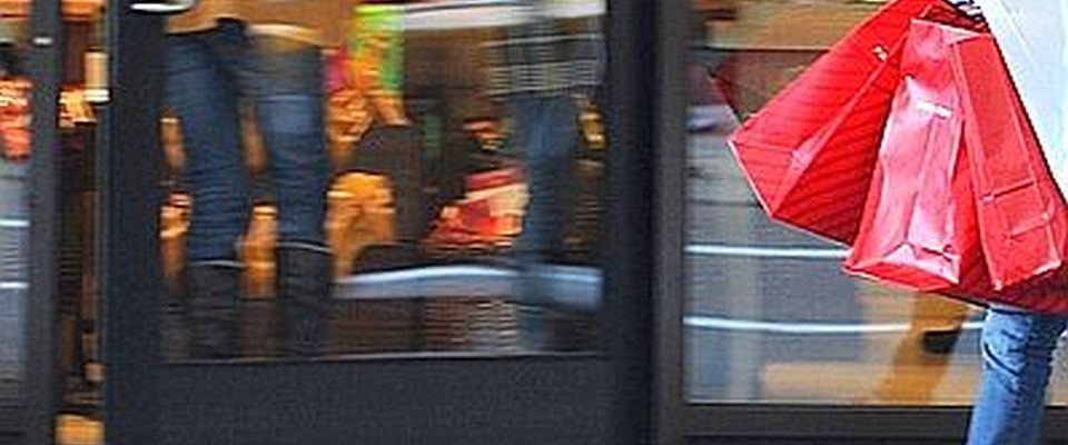 All’Outlet di Castel Romano per acquisti folli: i tre romeni “in azione”