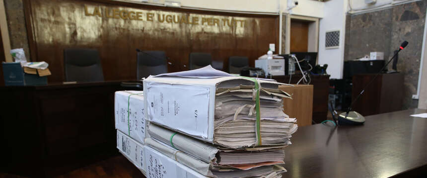 PROCESSO E SENTENZA BANCA CARIGE FALDONI TRIBUNALE AULA PROCESSO E SENTENZA BANCA CARIGE FALDONI TRIBUNALE AULA