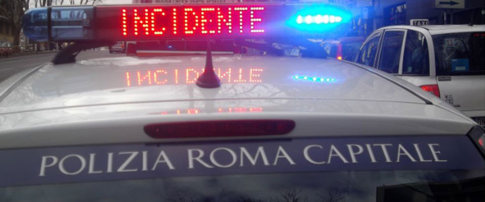 Roma, tragedia sulla Tangenziale Est. Muore un 20enne, due amici in codice rosso
