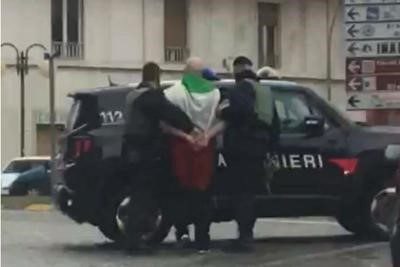 Macerata, CasaPound su Luca Traini: «Va condannato senza esitazioni» Macerata, CasaPound su Luca Traini: «Va condannato senza esitazioni»