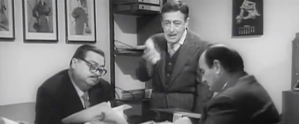 Caro ministro, si faccia una risata. E sul fascismo impari da Totò (video)