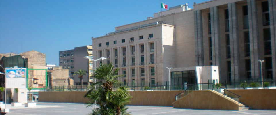 «Niente patente perché gay»: lo Stato gli darà 100mila euro di risarcimento