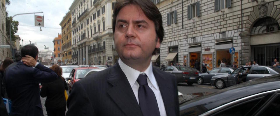 Ricucci, selfie con le modelle e cene da mille euro in locali vip