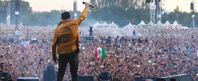 Salvini sceglie una canzone di Vasco Rossi: sarà l’inno per la vittoria leghista… Salvini sceglie una canzone di Vasco Rossi: sarà l’inno per la vittoria leghista…