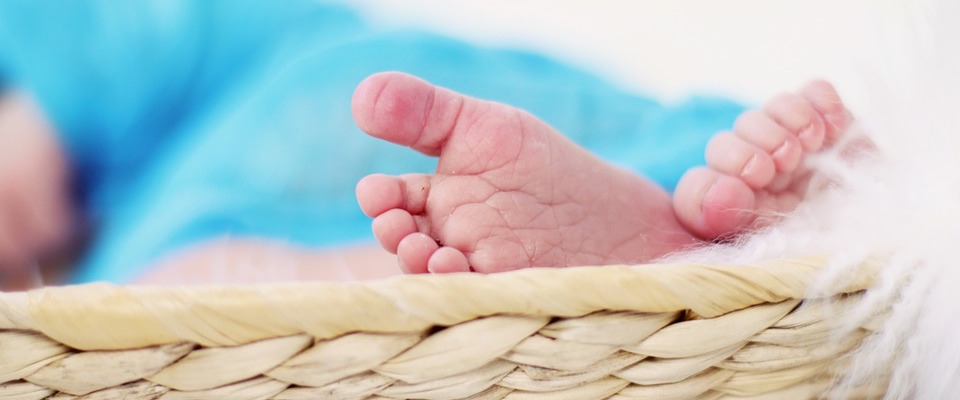 Un papà dona parte del fegato al figlio di un anno. Gli salva la vita