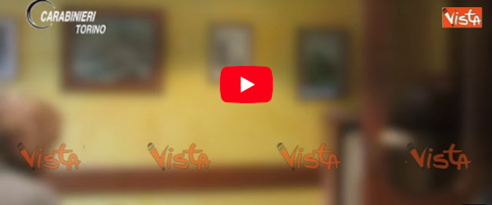Dottoressa e ladra: derubava l’anziano durante le visite a domicilio (video)