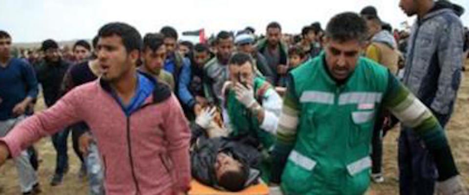 Gaza, negli scontri è morto un altro palestinese: aveva solo 15 anni