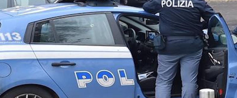Promesse di trasferimento ai poliziotti in cambio di 800 euro: in manette un funzionario del Viminale