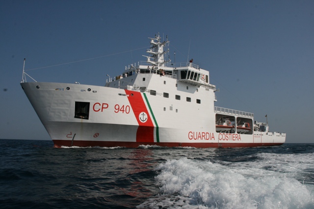 NAVE_DICIOTTI_GUARDIA_COSTIERA_SALVINI