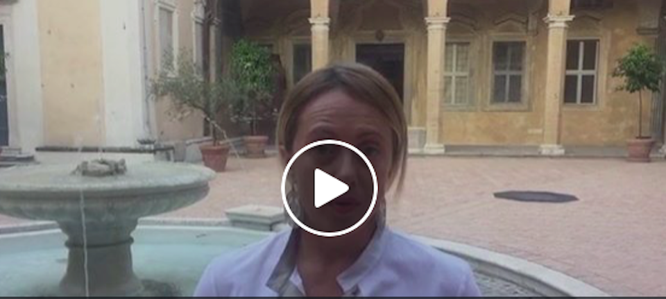 Meloni: i radical chic vogliono l’accoglienza sì, ma solo a Tor Sapienza… (video)