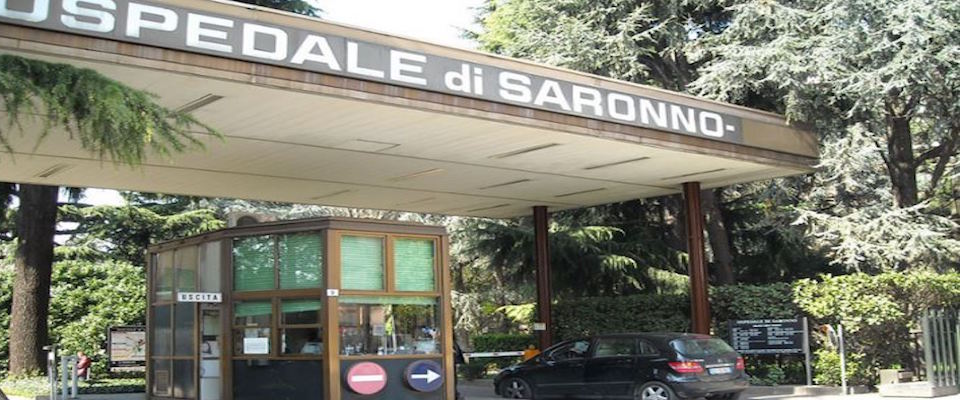 «Abbassa lo sguardo, sei una donna»: islamico umilia un’infermiera a Saronno