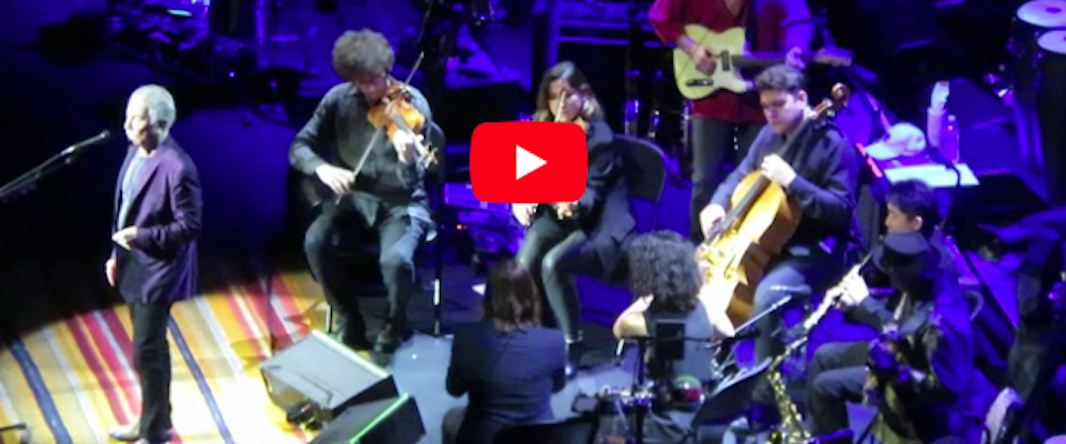 50 anni dopo Mrs. Robinson, a New York il concerto d’addio di Paul Simon (video)