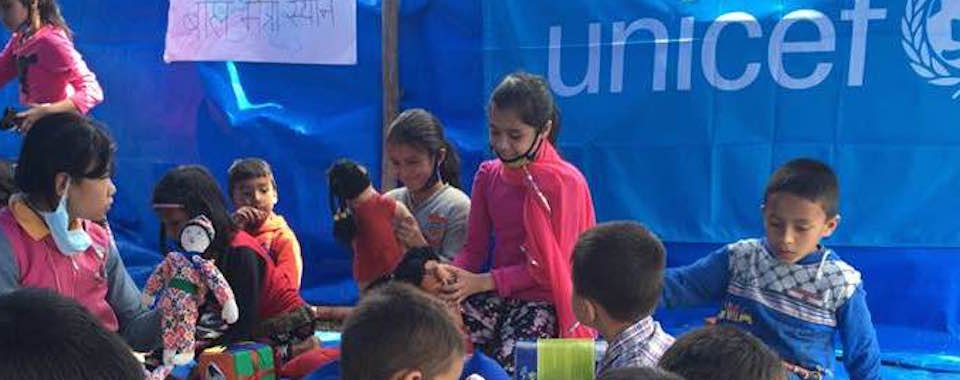 La Verità contro i parenti di Renzi: case di lusso in Portogallo con i soldi Unicef La Verità contro i parenti di Renzi: case di lusso in Portogallo con i soldi Unicef
