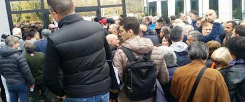 Tutti in fila per il Reddito di cittadinanza: al via oggi nel caos. E il sistema va in tilt