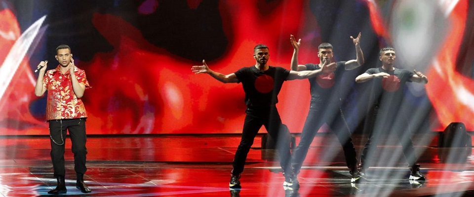 Un olandese vince l’Eurovision, Mahmood secondo. Poi Madonna canta e banalizza pace e conflitti
