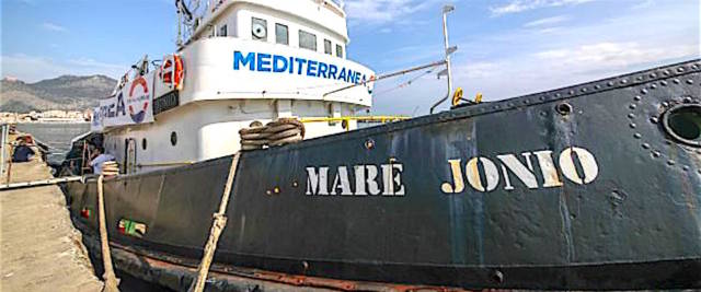 La nave Mare Jonio dell'Ong Mediterranea