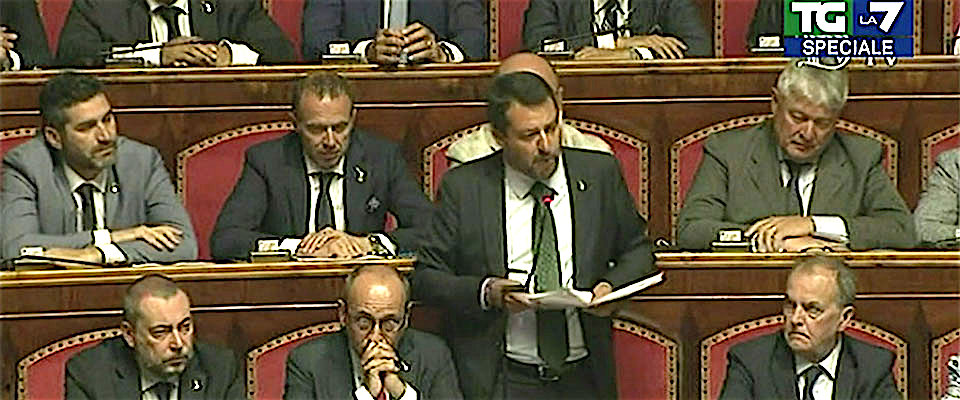 Salvini al M5S: «Volete governare con Boschi e Renzi? Auguri. Ma se ci ripensate…» Salvini al M5S: «Volete governare con Boschi e Renzi? Auguri. Ma se ci ripensate…»