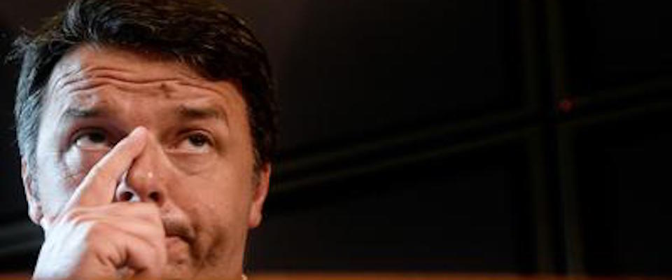 Il M5S si becca anche lo sfottò di Renzi: «L’accordo coi grillini? Mi fa rosicare» Il M5S si becca anche lo sfottò di Renzi: «L’accordo coi grillini? Mi fa rosicare»