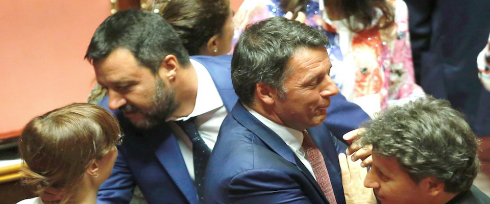 Duello tv Salvini-Renzi a metà ottobre. L’ex premier fa lo sbruffone: «Mi divertirò»