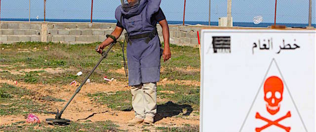 libia. mitiga airport