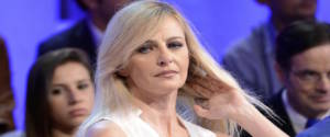 Luisella Costamagna durante la trasmissione: ‘L’Arena’, trasmessa in diretta dagli studi Rai della Dear, 28 settembre 2014, a Roma.  ANSA/CLAUDIO ONORATI