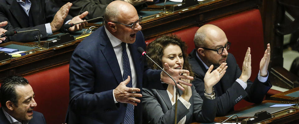 Fabio Rampelli, Fratelli d’Italia, durante la discussione generale sulla legge di bilancio dello Stato 2020, Camera dei Deputati, Roma 22 dicembre 2019. ANSA/FABIO FRUSTACI Fabio Rampelli, Fratelli d’Italia, durante la discussione generale sulla legge di bilancio dello Stato 2020, Camera dei Deputati, Roma 22 dicembre 2019. ANSA/FABIO FRUSTACI