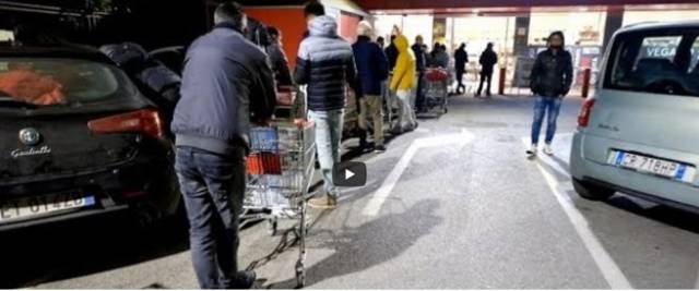 Assalto ai supermercati frame da video Youtube