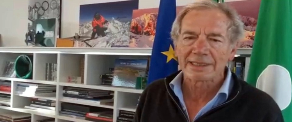 Bertolaso con poche parole spazza via le volgari sceneggiate di Travaglio e compagni