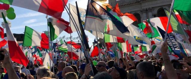manifestazione contro il governo (2)