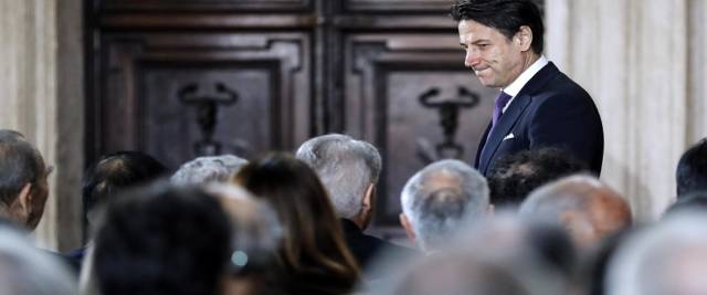 allarme dei commercialisti contro il Decreto Rilancio foto Ansa