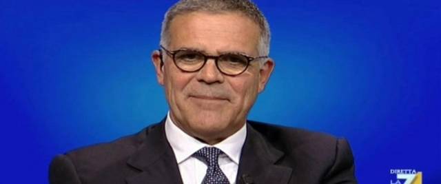 Zangrillo all'attacco: «I virologi che fanno le star sono ...