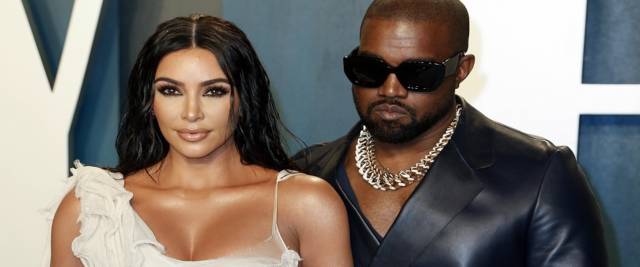 Kanye West, marito di Kim Kardashian, sfida Trump foto Ansa,